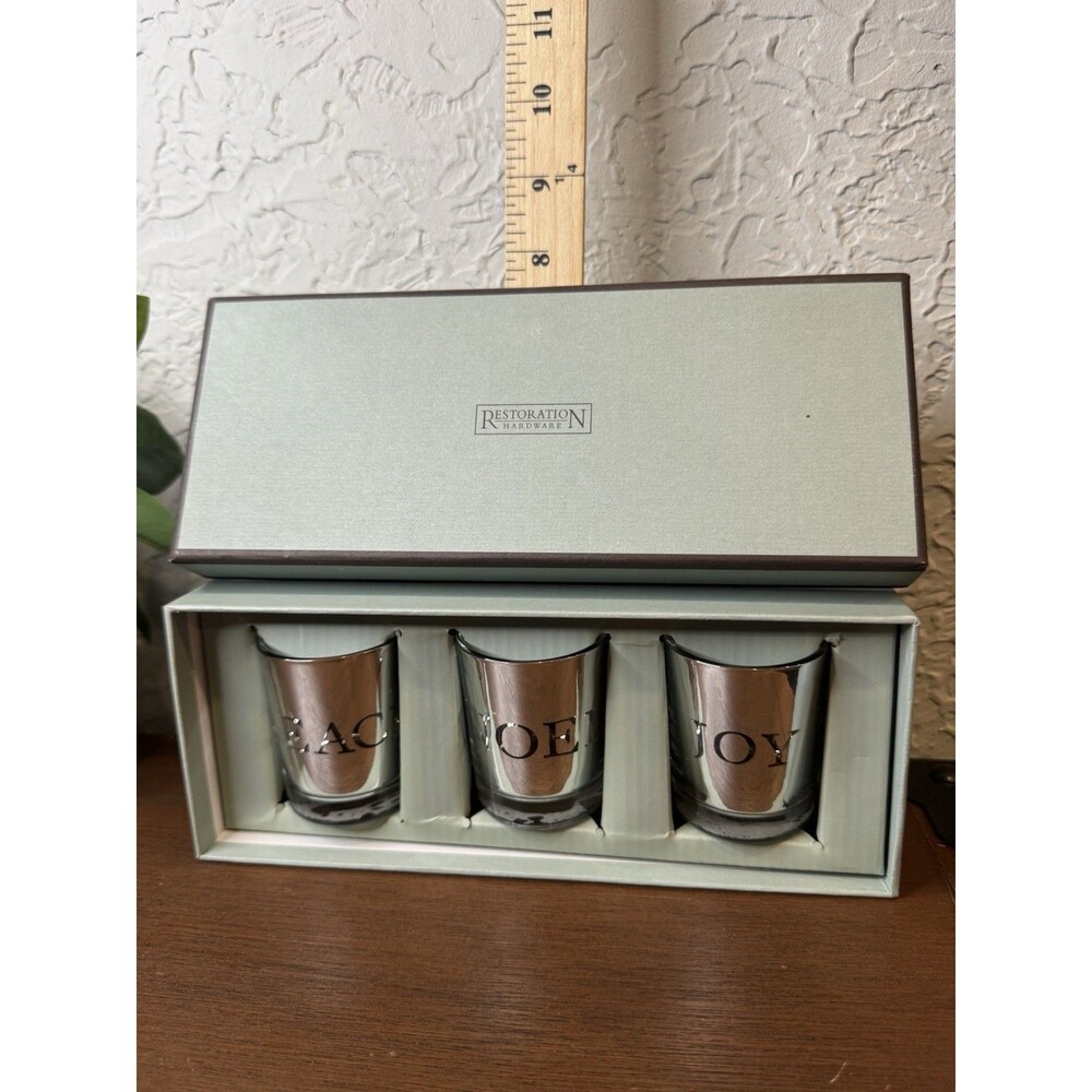 Restoration Hardware Holiday Tealight Holder Set of 3 VTG 2006 Silver Finish